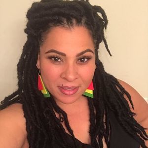 Meet your Posher, Marisa